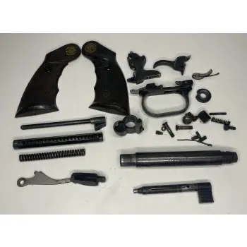 Zestaw Części: Rewolwer Rohm RG.12 kal.22lr