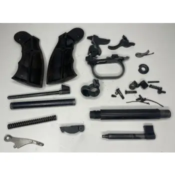 Zestaw Części: Rewolwer Rohm RG.12 kal.22lr