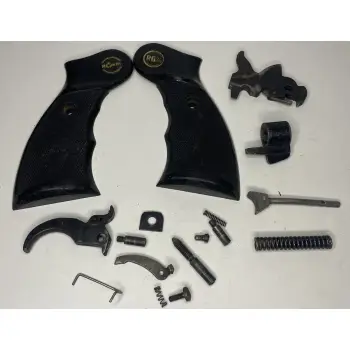 Zestaw Części: Rewolwer Rohm RG.24 kal.22lr